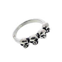 4 Skulls Ring