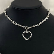 Metal Barbwire Heart Design Choker Necklace