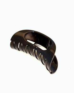 12 / Black