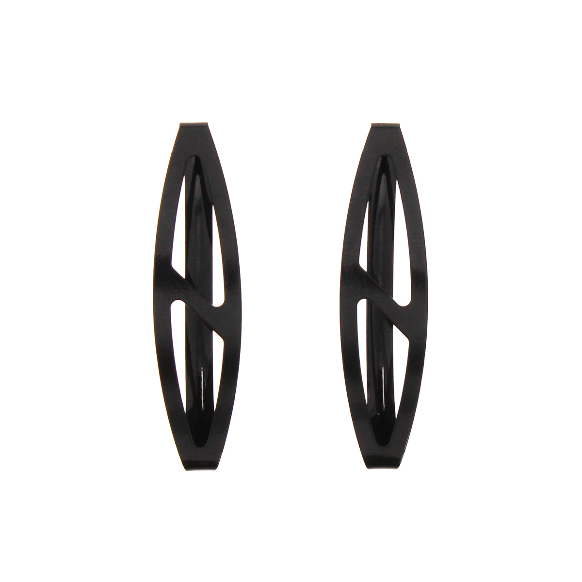 12 / Black
