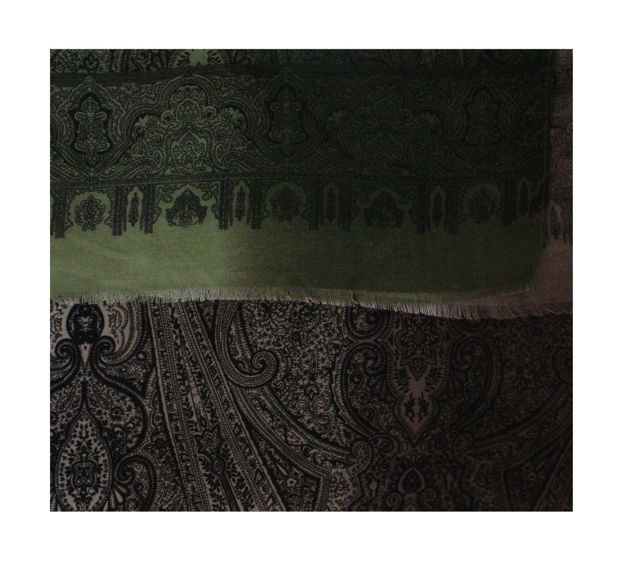 Detailed Paisley Printed Scarves