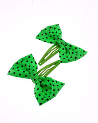 Pair of Polka Dot Bows on Snapclip
