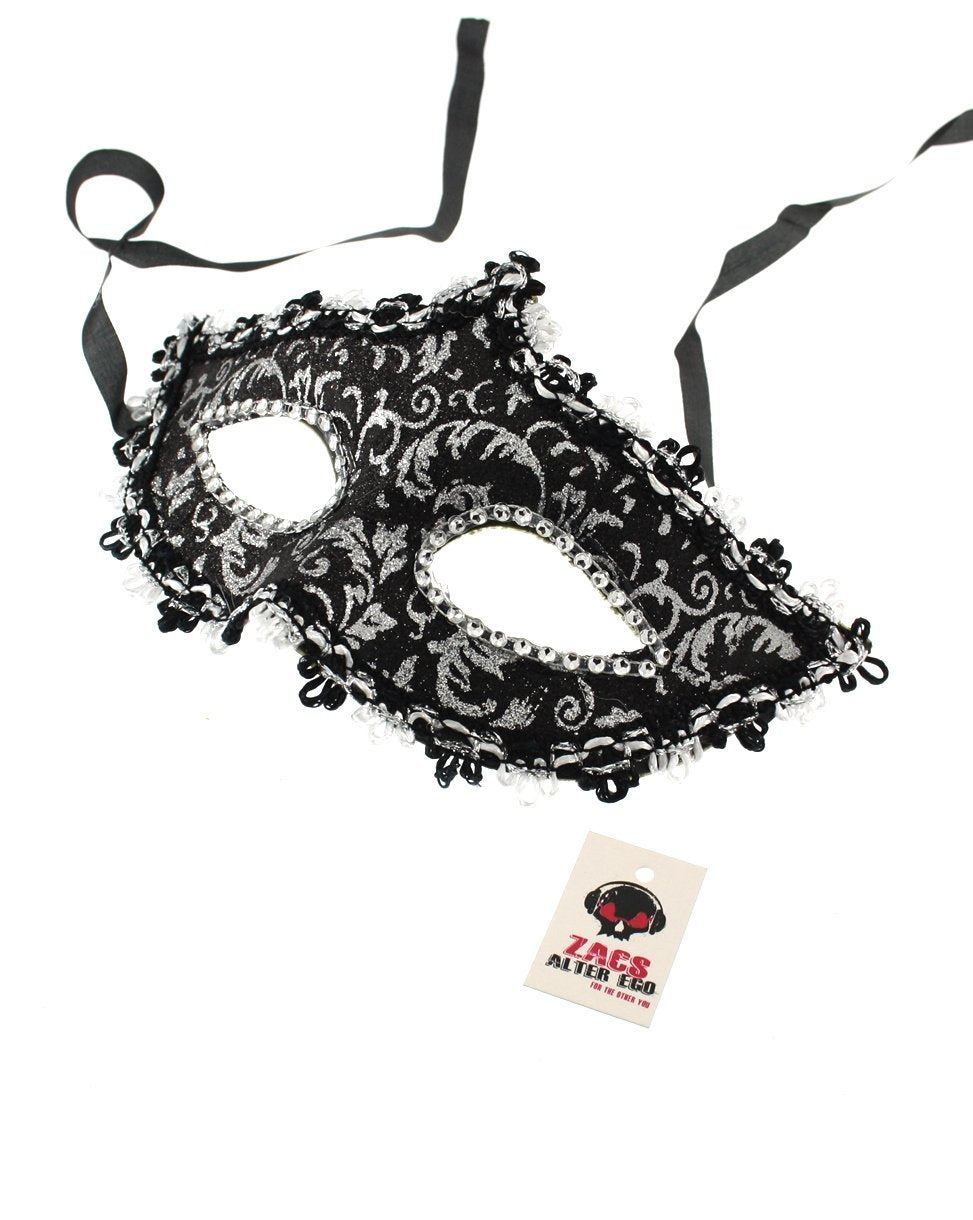 3 / Black