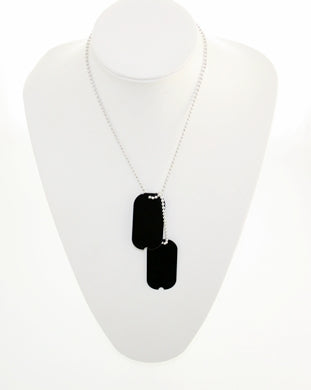 12 / Black