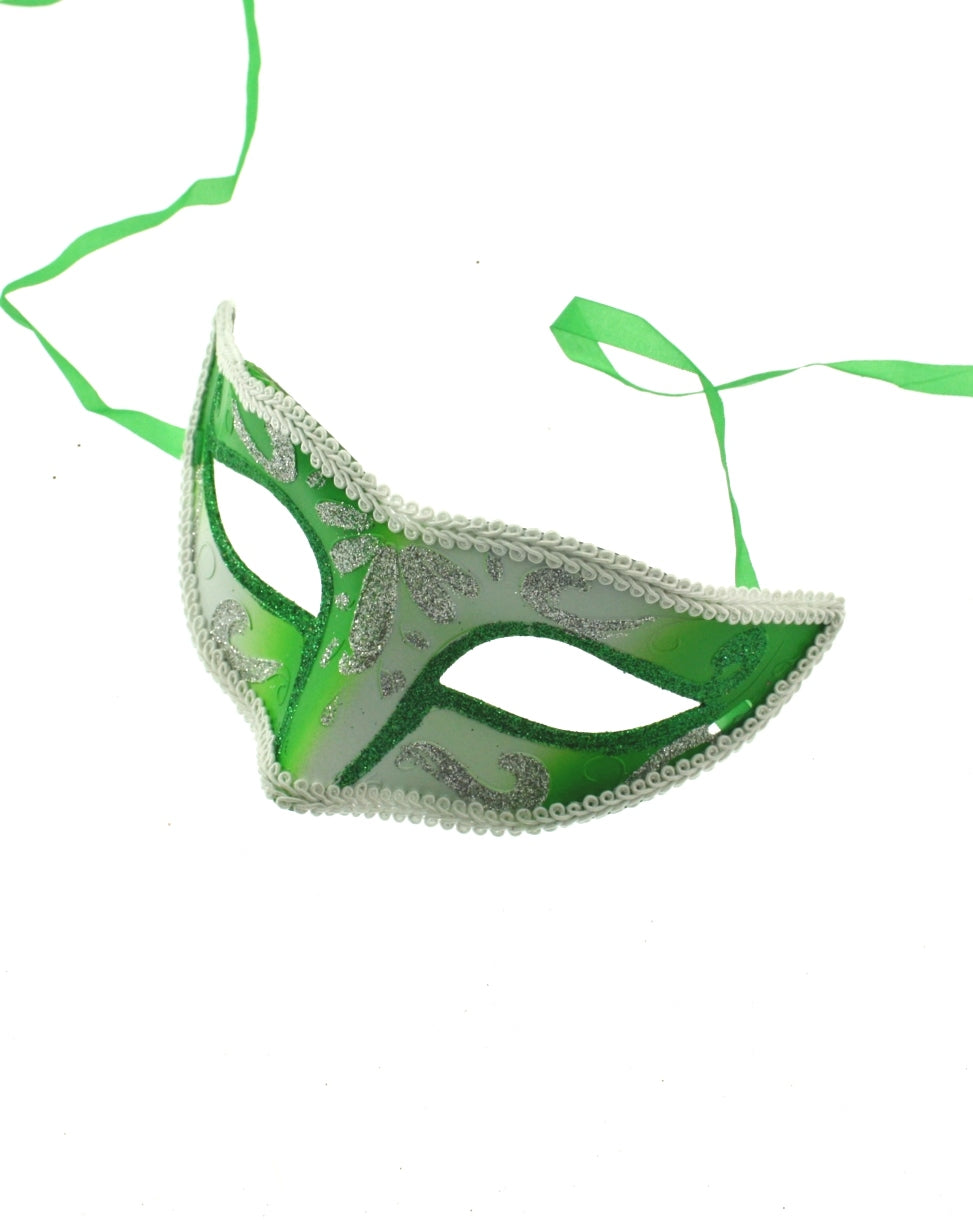 3 / Green